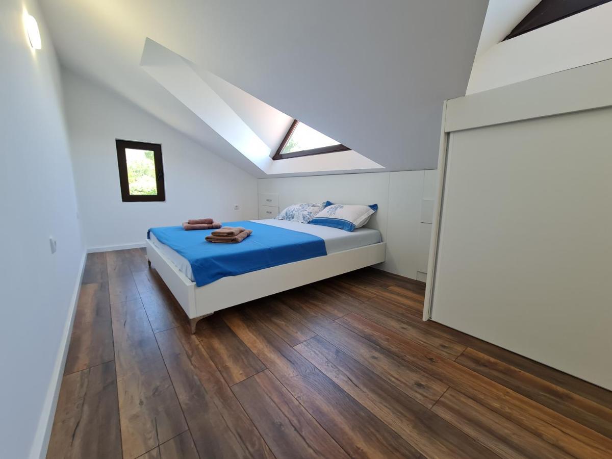 Luxury Penthouse With Panoramic View Apartment Ulcinj Exterior foto